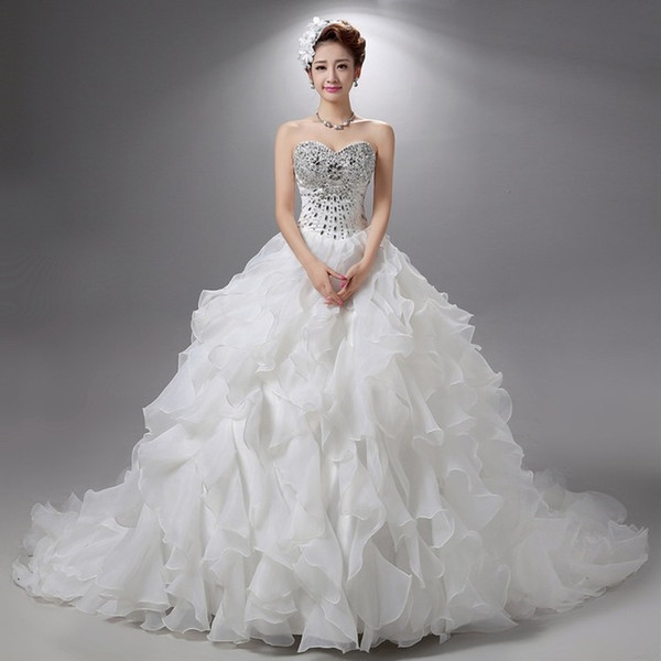 Beaded Crystal Ball Gown Wedding Dresses with Ruffles Sweetheart Neckline Organza Wedding Gowns Lace Up Bride Dress