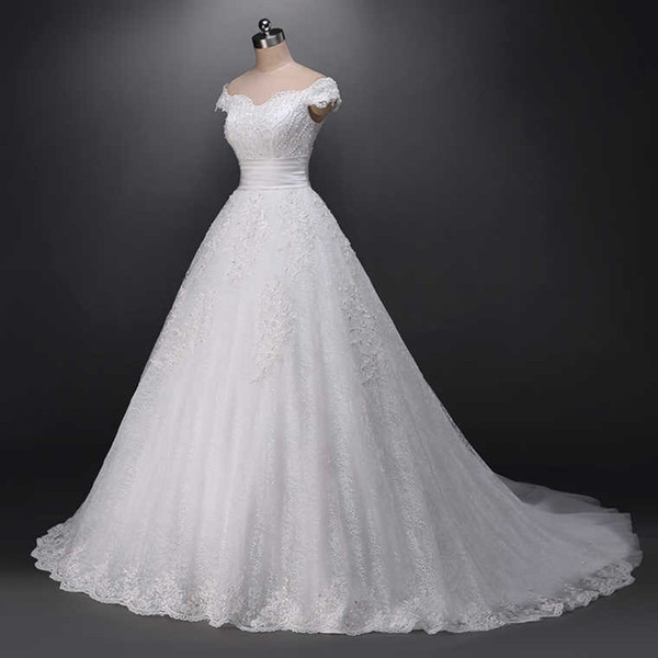 Off Shoulder Wedding Dresses with Pearls Lace Appliques Wedding Gowns Sweep Train Bridal Gown