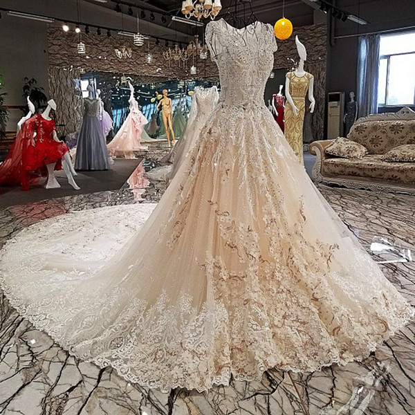 Light Champane Wedding Dresses 2022Lace Flowers With Sequins Zipper Back O-Neck Short Sleeve Wedding Dress for Bridal