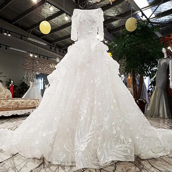 2022Latest Lebanon Overskirts Wedding Dresses Backless Lace Up Back Half Sleeve Cascading Ruffle Illusion Neckline Pattern Wedding Gowns