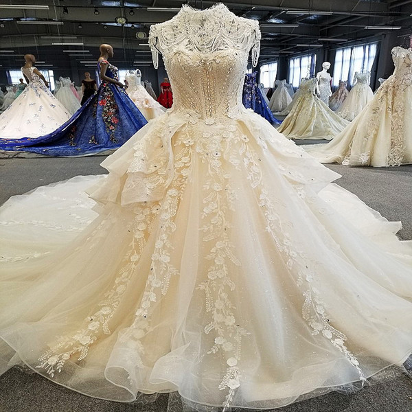 2022Latest Saudi Arabia High Neck Wedding Dresses Short Sleeve Illusion Neckline Open Keyhole Back Cascading Ruffles Garden Bridal Gowns