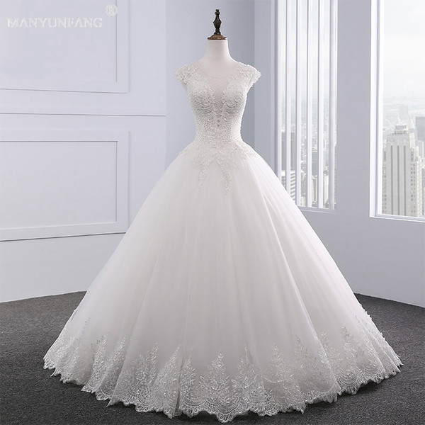 2018 Luxury Wedding Dresses Bling Lace Floor Long Crystal Diamond Wedding Gowns Lace-up Custom Made Line Lace Halter Wedding Dress