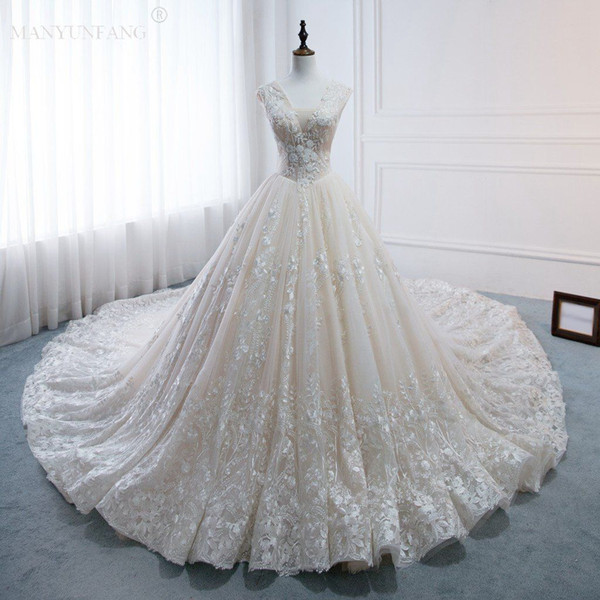 2019 High Quality Real Photos Bling Bling Crystal Wedding Dresses Back Bandage Tulle Full Lace Cover A-Line Cathedral Train Wedding Gowns