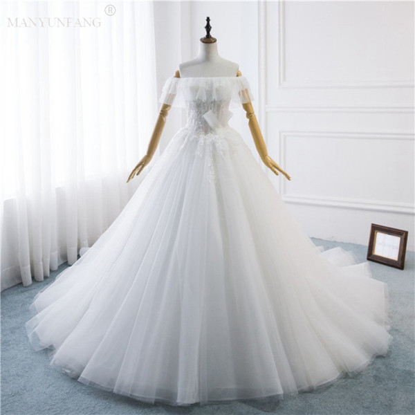 Bateau Neck Vintage Lace Wedding Dresses Plunging Sleeveless Pearls Belt Wedding Gowns Lace Up Back Vestio De Maraiage Bridal Dress