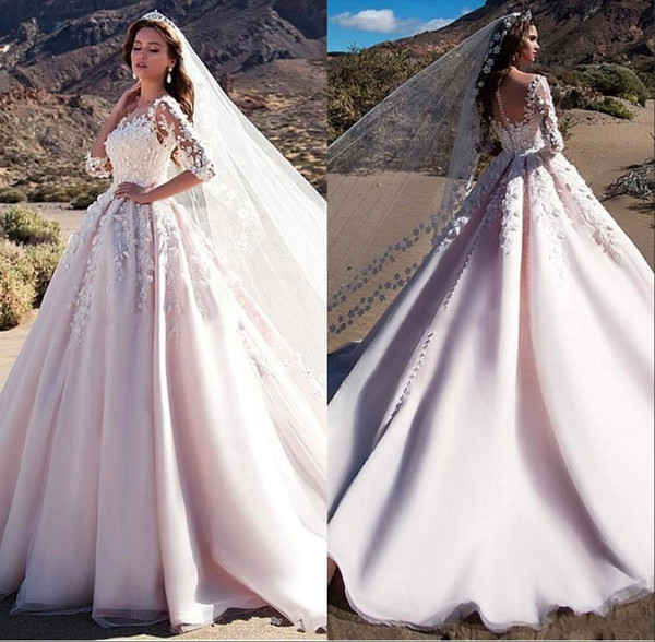 Gorgeous 3/4 Sleeve Floral Appliques Wedding Dresses Sheer Neck Floor Length Tulle Ball Gown Bridal Gown vestido de novia BC1575