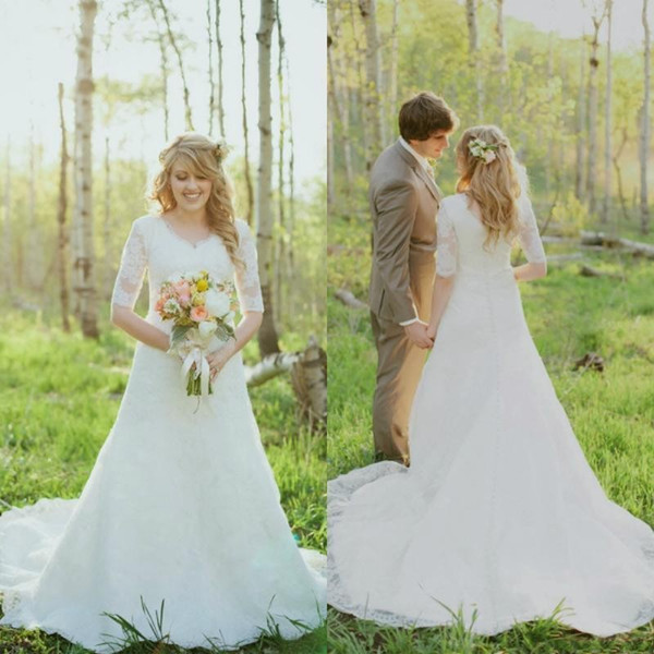 Fall Modest A-Line Wedding Dresses with V Neck Half Sleeves Sweep Train Beach Garden Lace Wedding Dresses Bridal Gown