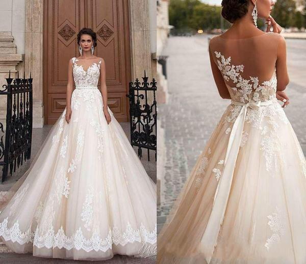 Plus Size A Line Wedding Dresses Modest Scoop Sleeveless Illusion Back Lace Appliques Sweep Train Beach bohemian Vintage Bridal Gowns