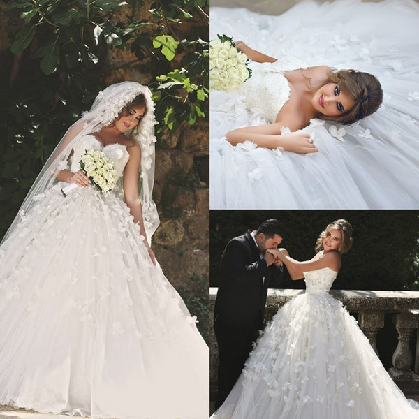 New Princess Wedding Dresses Bridal Gowns with Hand Made Flowers in Floor Length Arabic Middle East Wedding Gowns