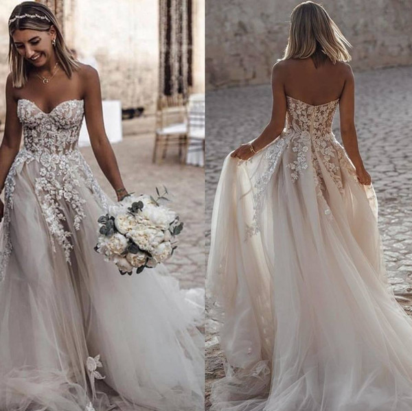 Classic A Line Wedding Dresses Sexy Backless Sweetheart Summer Beach Wedding Gowns Appliqued Boho Bridal Vestidos