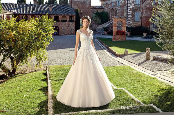 A-Line Lace Garden Wedding Dresses New Design Hot Sales Court Train Applique Cap Sleeve Tulle Sheer Bridal Gowns Robe De Mariage W203