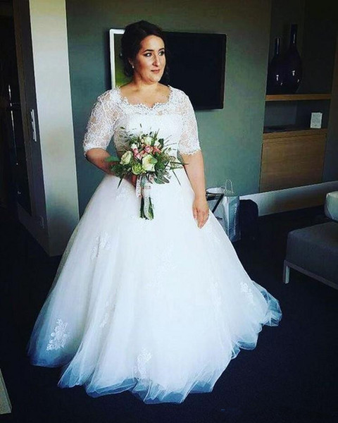 Plus Size Lace Wedding Dresses Hot Selling New Custom Jewel Neckline Sweep Train Applique Tulle Half Sleeve A-Line Bridal Gowns W021