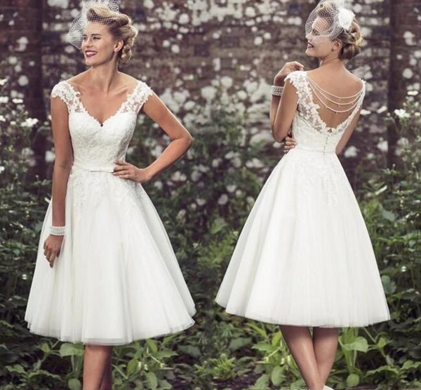 Elegant Tea-Length Wedding Dresses V Neck Cap Sleeves Appliques Lace Tulle Ball Gown Short Wedding Dresses DH4002