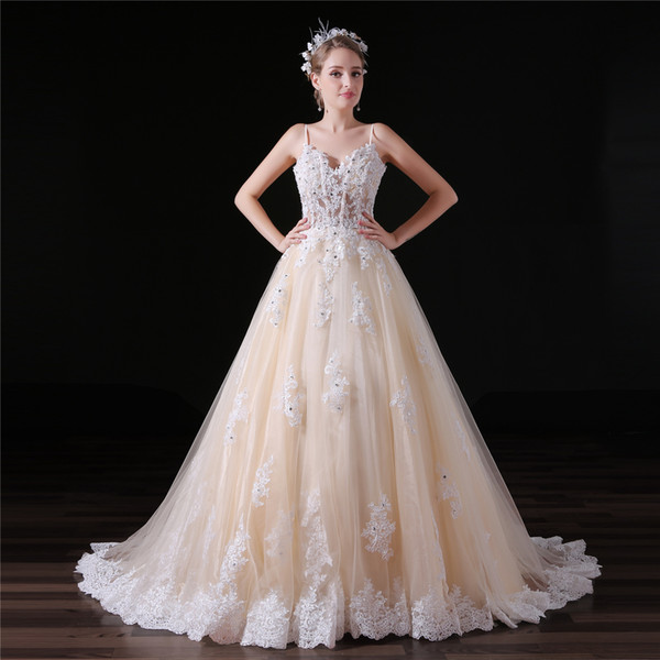Sexy Spaghetti Straps A Line Wedding Dresses Sleeveless V Neck Champagne Lace Applique Tull Illusion Bridal Dresses Wedding Gowns
