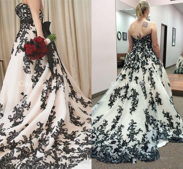 Vintage Gothic Wedding Dresses Sweetheart Black Appliques Open Back Court Train Robe De Mariee Bridal Gowns Plus Size Customized