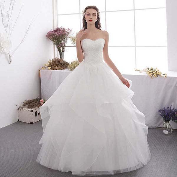 Ruffled Organza Ball Gown Sweetheart Beach Wedding Dresses Ivory Floor Length Wedding Gown with Lace Embroidery