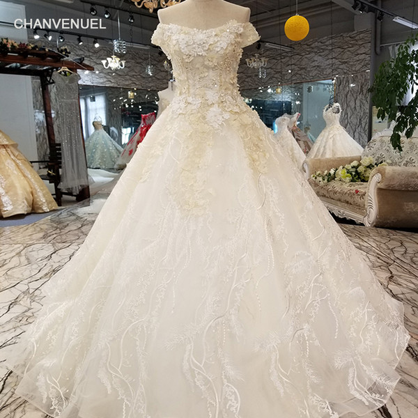 Lebanon Sweetheart Neck Wedding Dresses Short Sleeve Lace Up Back Hand Made 3D Floral Applique Sequins Crystal Garden Bridal Gowns