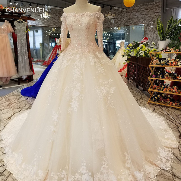 2022Lebanon Sexy Wedding Dresses Bateau Neck Lace Up Back Long Tulle Sleeve Hand Made 3D Floral Applique Sequins Crystal Bridal Gowns