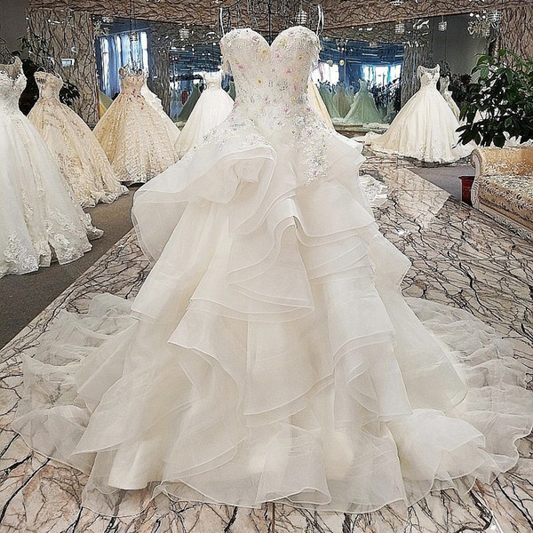 2022Cascading Ruffles Lebanon Wedding Dresses Strapless Sweetheart Neck Multicolor Hand Made Applique Tassel Sequins Crystal Wedding Gowns