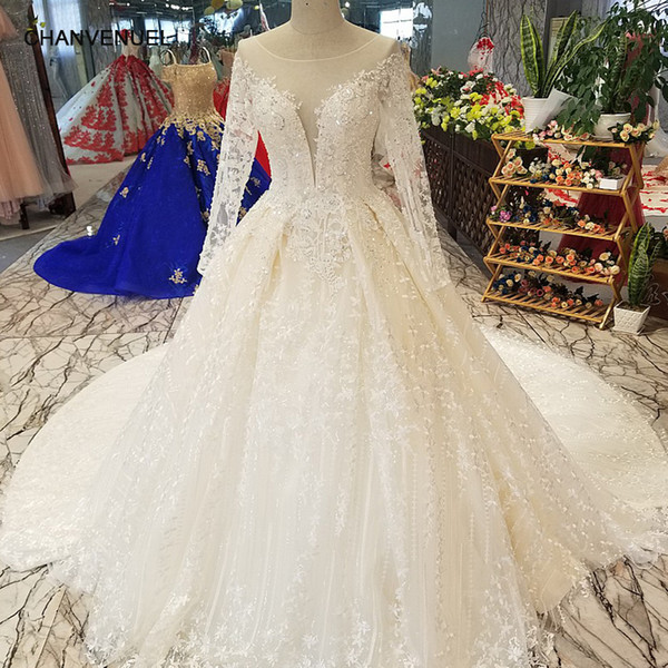 2022Elegant Lebanon Wedding Dresses Long Tulle Sleeve Illusion Deep V Neck Open Keyhole Back Hand Made 3D Floral Applique Bridal Gowns