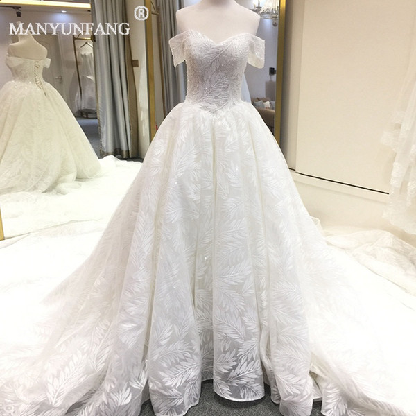 Whole Lace Cover Latest Hot Sale Scoop Neck Capped Sleeve Lace Wedding Dresses Lace Up Appliques MANYUANFANG DESIGNS Bridal Wedding Gowns