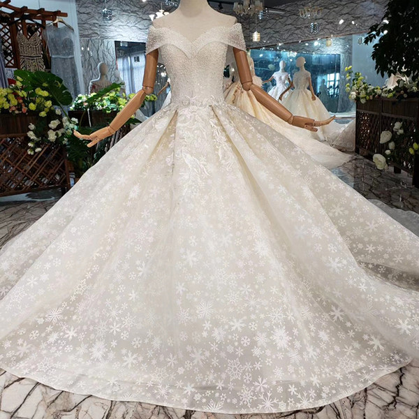 2022Newest Design Turkish Wedding Dresses Sexy Sweetheart Neck Short Sleeve Pearls Wedding Gowns Lace Up Back Backless Applique Bridal Gown