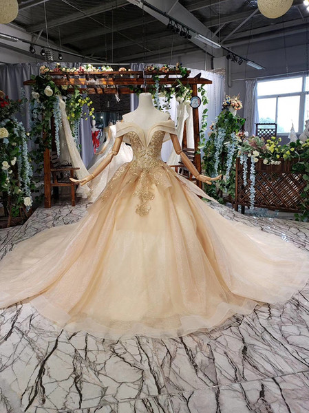 2022latest bohemian wedding dress sweetheart neck off the shoulder short sleeve backless crystal lace applique modest wedding dress garden