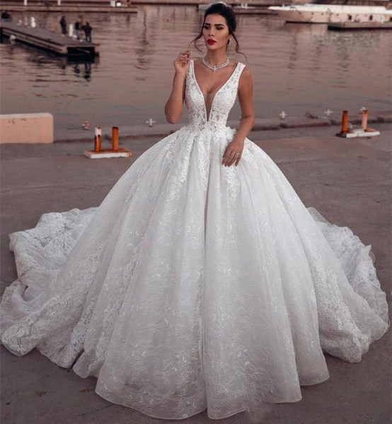 Glamorous Dubai Arabic Ball Gown Wedding Dresses Luxurious Lace Appliques Ruched Long Custom Made Bridal Gowns Robe de mariee BC2876