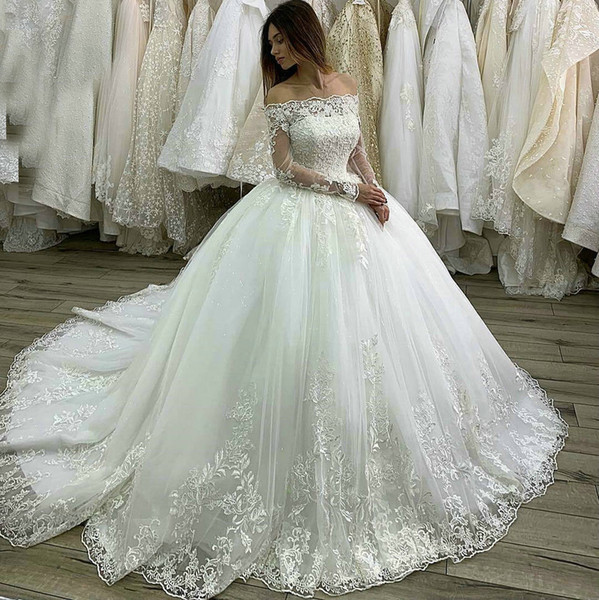 Dubai Arabic Vintage Long Sleeve Wedding Dresses Off The Shoulder Ball Gown Lace Appliques Bride Wedding Gowns Custom Made 