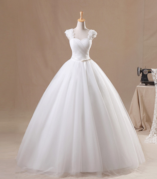 Capped Sweetheart Soft Tulle Ball Gown Wedding Dress With Flowers Floor Length Wedding Gowns Lace Up