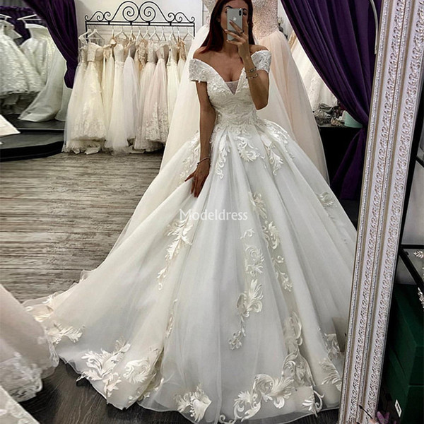 New Gorgeous Princess Ball Gown Wedding Dresses Off Shoulder Appliques Sweep Train Church Castle Bridal Gown Garden Chapel Vestidoe De Noiva