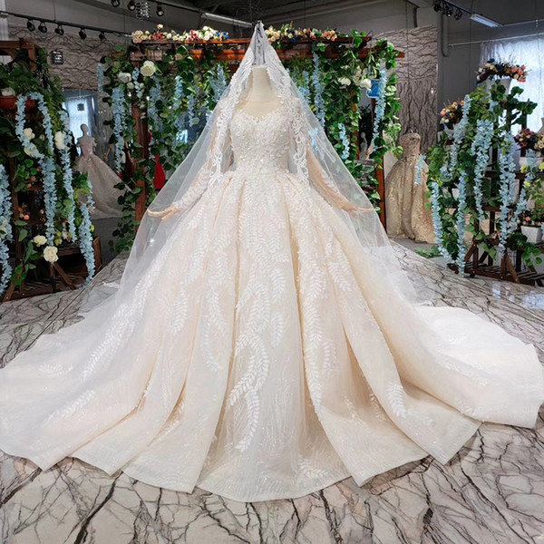 2022Latest Bohemian Wedding Dresses Long Tulle Sleeve Backless Lace Up Back Long Lace Veil Sequins Crystal 3D Applique Bridal Gowns Garden