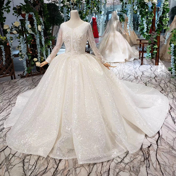 2022Latest Bohemian Wedding Dresses Long Tulle Sleeve Lace Up Back O Neck Shining Sequins Crystal Pearl Appliques Pattern Bridal Gowns