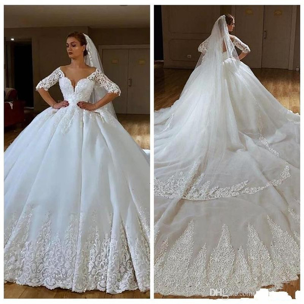 Luxury A Line Wedding Dresses Off Shoulder Lace Appliques Beaded 1/2 Sleeve Chapel Train Open Back Plus Size Bridal Gowns