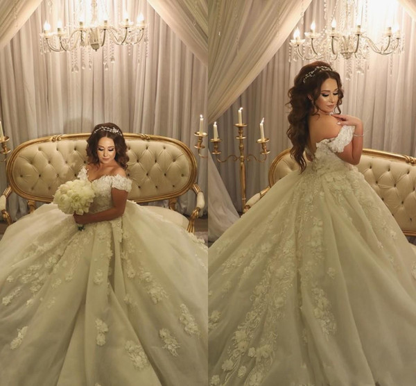 Luxury Ball Gown Wedding Dresses Off the Shoulder Lace Beaded Chapel Train 3D-Floral Appliques Bridal Dress Custom Made