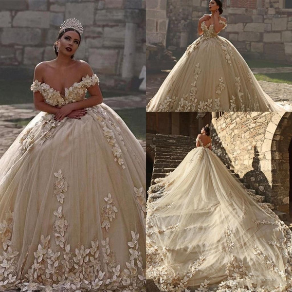 Vintage Illusion Jewel Neckline A-Line Sheer Wedding Dresses 3D Lace Fluffy Backless Wedding Gowns Plus Size Ball Gown Bridal Gowns