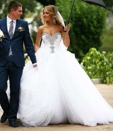 Long Ball Gown Sweetheart Crystal Wedding Dress Tulle With Lace Up Back New Floor Length Bridal Gowns