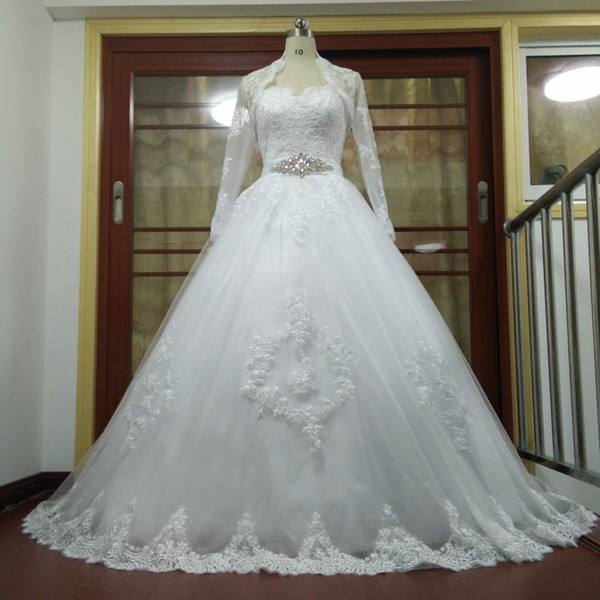 Vintage Tulle With Lace Appliques Ball Gown Wedding Dress With Jacket Court Train Wedding Gowns