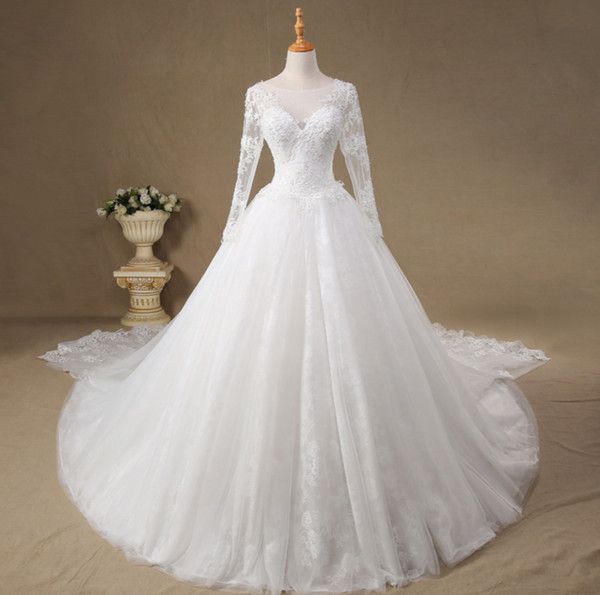 Bateau Neck Appliques Tulle Wedding Dress With Long Sleeves Chapel Train Bridal Gowns Real Photo