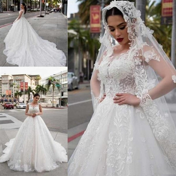 Elegant A Line Wedding Dresses Lace Appliques Moroccan Bridal Dresses Long Train For Women Designed Wedding Gowns