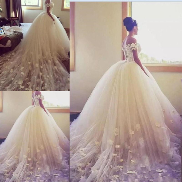 Ball Gown Wedding Dresses Off Shoulder lace Appliques garden Wedding Dress Long Train Tulle Lace Up Cheap Bridal Gowns with flowers