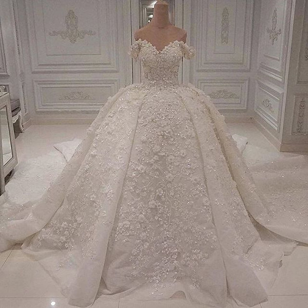 Gorgeous Off The Shoulder Wedding Dresses 3D Flora Appliques Ball Gown Tiered Skirts Dubai Arabic Style Wedding Dresses Bridal Gown