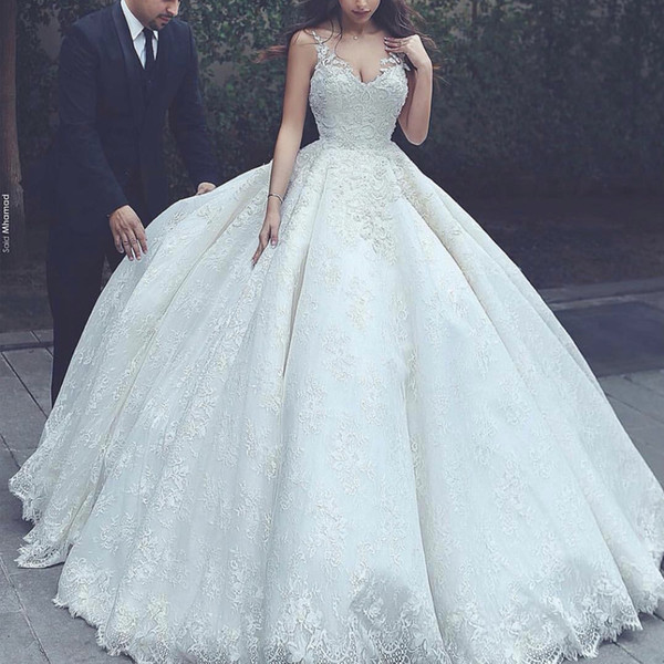 Ball Gown Wedding Dresses Lace Appliques Deep V Neck Lace Puffy Floor Length Bridal Dresses Gowns Vestidos de Noiva