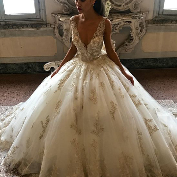 Lace Wedding Dresses Lace Appliques Beaded Ball Gown Tulle Floor Length Puffy Bridal Dresses Vestidos de Noiva