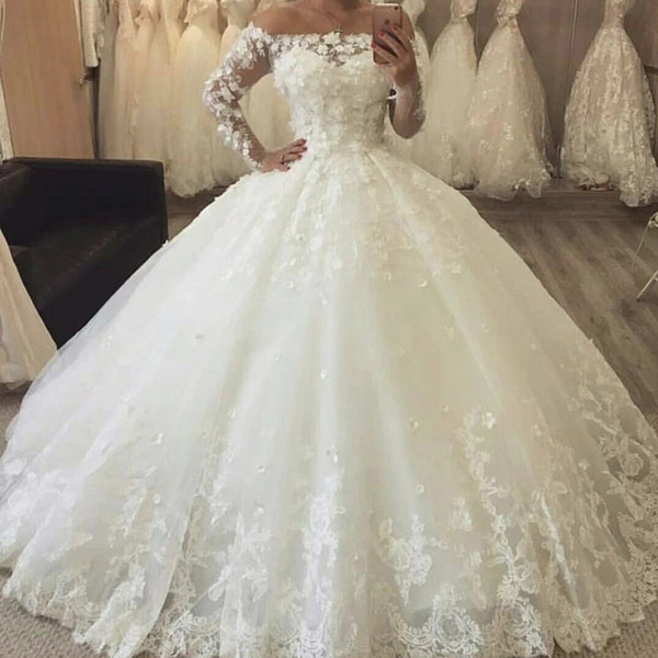 Ball Gown Wedding Dresses Off the Shoulder Lace Appliques Flowers Ball Gown Long Sleeve Floor Length Bridal Dresses Gowns