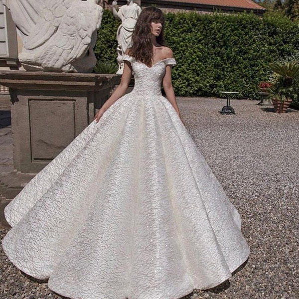 Ball Gown Wedding Dresses Sequins Bling Bling Sweetheart Neckline Sparkly Off the Shoulder Puffy Floor Length Bridal Dresses