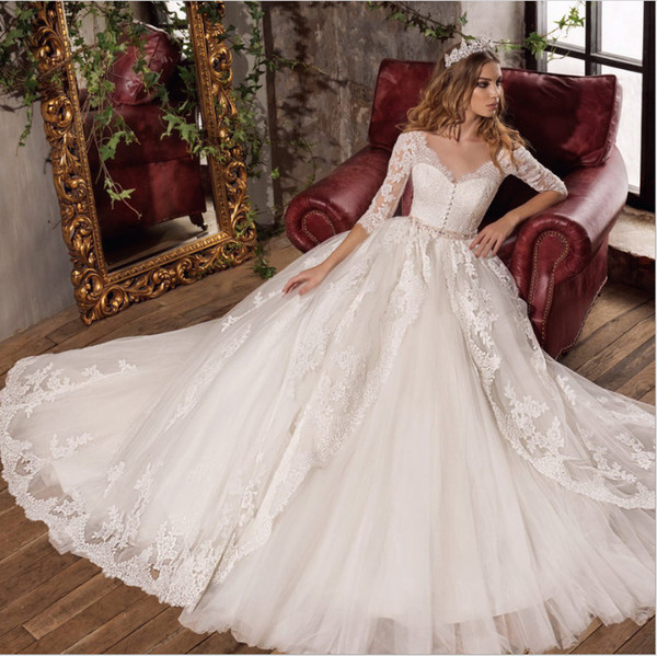 Mingli Tengda Deep V Neck Plus Size Wedding Dresses Appliques Lace Ball Gown Bridal Dresses 1/2 Sleeves Wedding Gowns vestido de noiva 