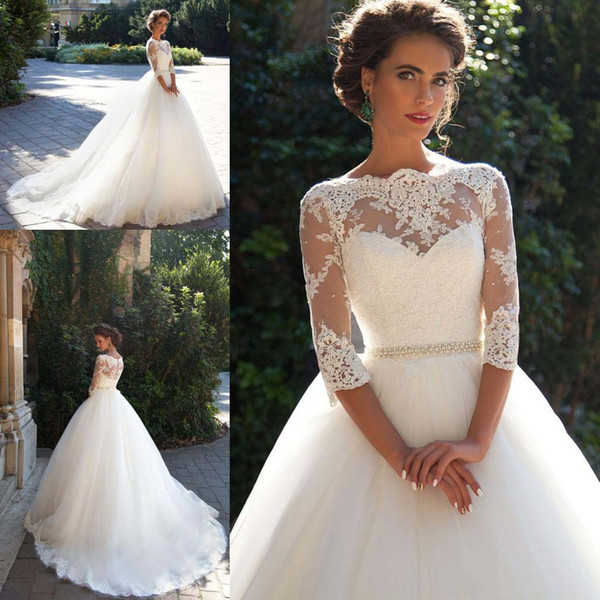 Wedding Dresses Country Lace O Neck A-line Half Sleeves Button Back Pearls Belt Appliques Garden Bridal Gowns vestido de noiva