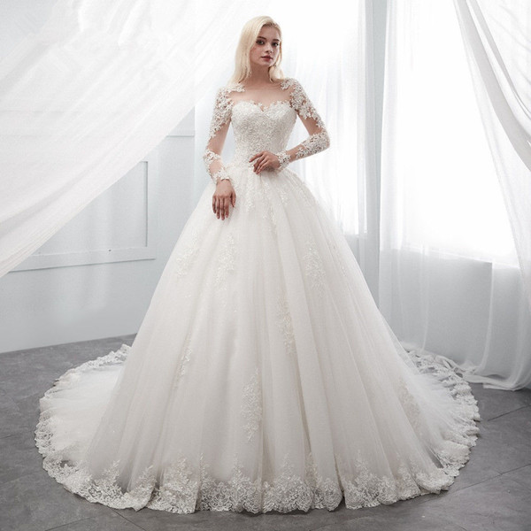 Elegant Ball Gown Wedding Dresses Vintage Long Sleeves Lace Appliques Puffy Arabic Dubai Formal Church Bridal Gowns Plus Size