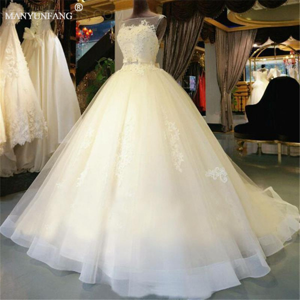 Real Photos Gorgeous Ball Gown Ruffles Scoop Neck Crystal Wedding Dresses Bridal Gown Beautiful Beads With Bow Bridal Dresses