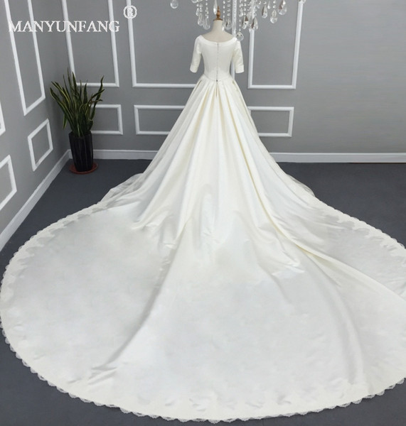 Real Pictures Sexy Style Half Sleeve Ball Gown Wedding Dresses Scalloped Neck Cathedral Train Whole Back Africa Simple Wedding Dress